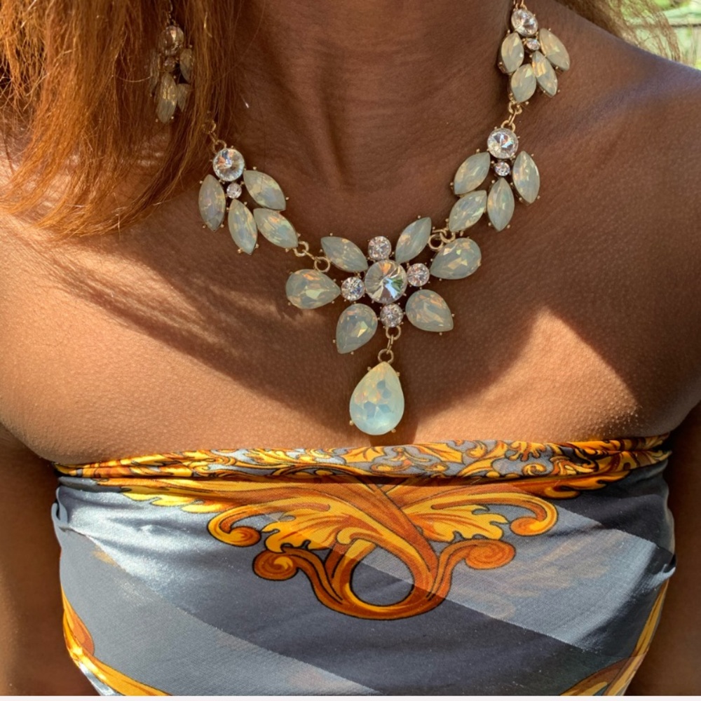 Vintage Woman’s Statement Necklace High Fashion